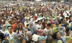 Đức Thánh Cha Phanxicô gặp gỡ hơn 30 ngàn bạn trẻ Philippines