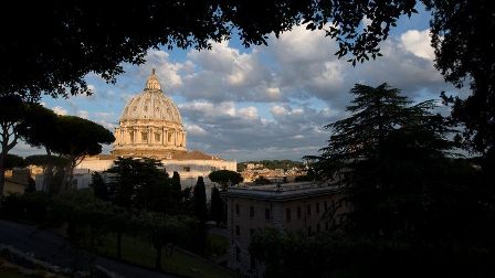 Virus corona ảnh hưởng nghiêm trọng đến tài chính của Vatican