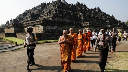 Lễ Phật Đản ở Indonesia 