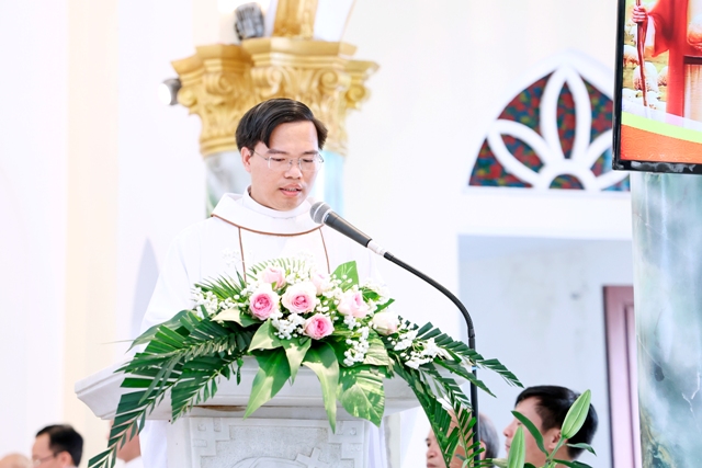 Cha Giuse Nguyễn Ngọc Bích công bố Văn thư bổ nhiệm