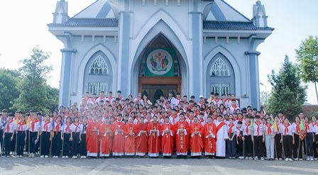 Giáo hạt Hà Tuyên Hùng - Hiệp đoàn Phêrô Nguyễn Khắc Tự: Bế mạc sa mạc Hừng Đông 33 với khẩu hiệu “Chiếu Sáng”