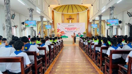 Giáo xứ Vĩnh Thọ: Thiếu nhi Thánh Thể xứ đoàn Maria Goretti khai giảng giáo lý năm học 2024 – 2025