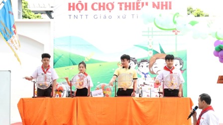 Giáo xứ Tình Lam: Xứ đoàn Thiếu nhi Thánh Thể kết thúc năm học giáo lý và Hội chợ 2024