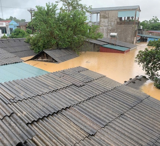 Những ngôi nhà chìm sâu trong biển nước