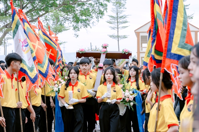 Cung nghinh Thánh giá 