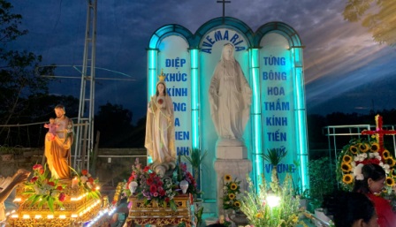 Giáo Xứ Phú Nghĩa: Khai Mạc Thánh Hoa Kính Đức Mẹ, Dâng Hoa Và Thánh Lễ Kính Thánh Giuse Lao Động