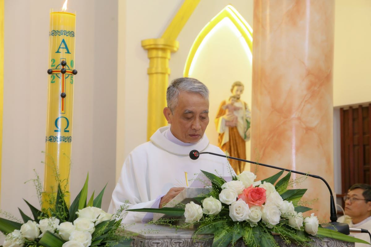 Cha Phanxicô Xaviê Nguyễn Văn Thái công bố Văn thư bổ nhiệm