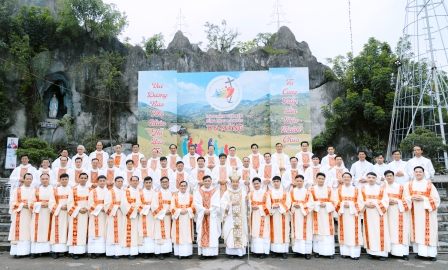 Giáo phận Hưng Hóa: Thánh lễ truyền chức Phó tế năm 2025