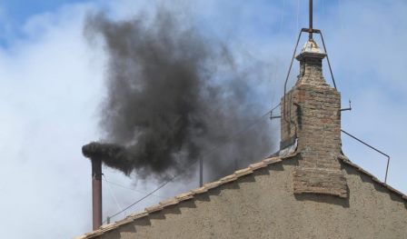 Sau 3 lần bỏ phiếu, các Hồng y vẫn chưa bầu chọn được Giáo hoàng mới