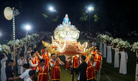 Phiên Thứ 4 Rước Kiệu Và Dâng Hoa Kính Đức Mẹ Tại Giáo xứ Yên Tập