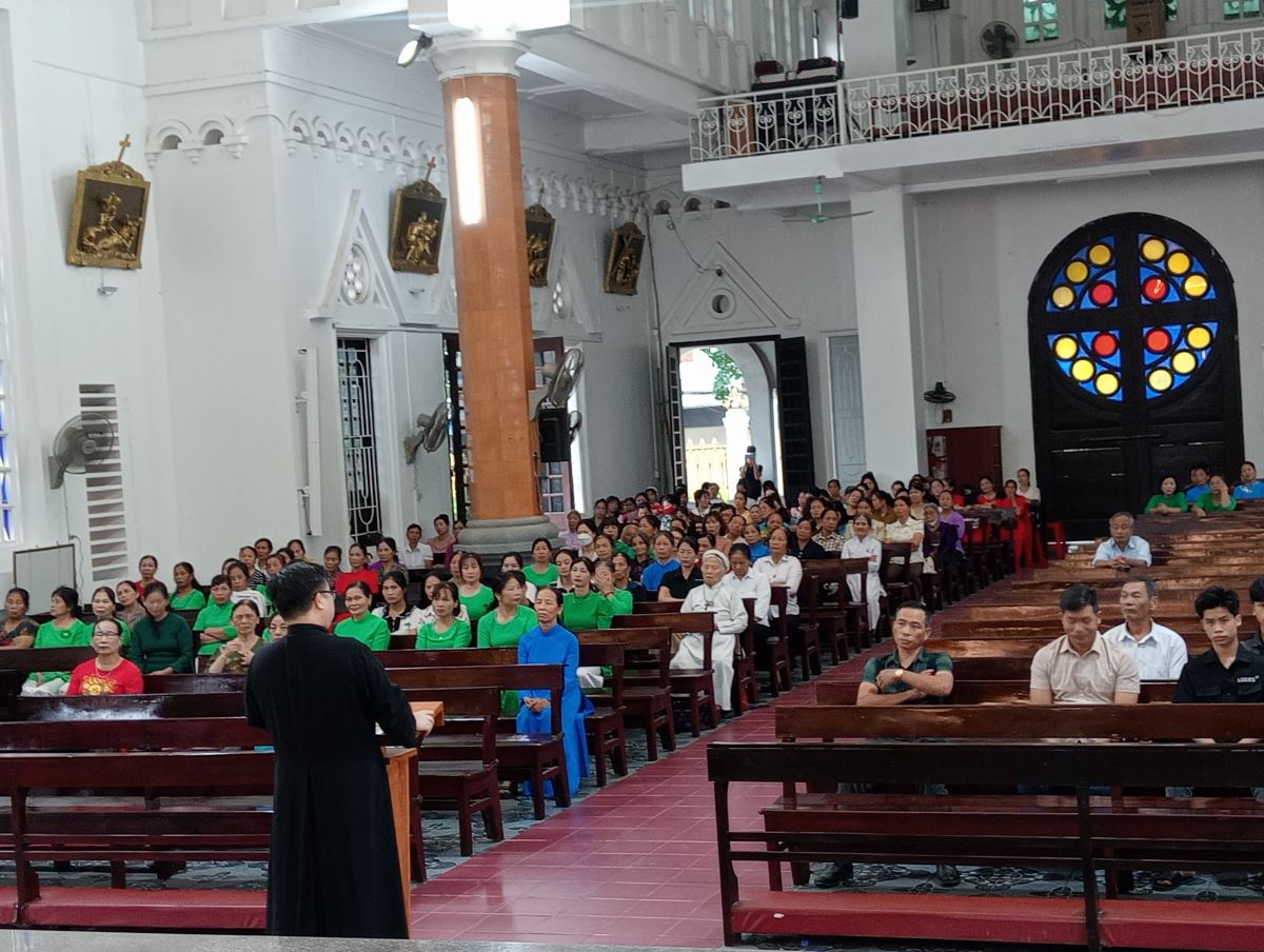 Cha Giuse Nguyễn Văn Tuyến - đặc trách hội đoàn Giáo hạt Yên Bái