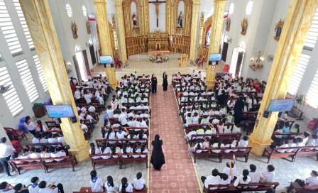 Giáo Xứ Bãi Dòng: Sôi Động Ngày Chúa Nhật Lễ Chúa Lên Trời Với Chương Trình Cổ Vũ Ơn Gọi Dành Cho Thiếu Nhi