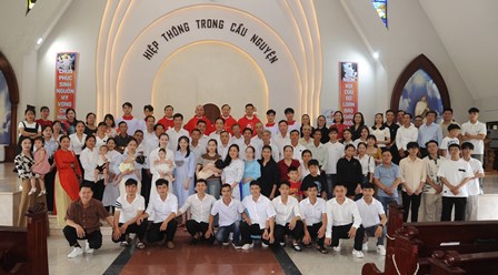 Mừng Lễ Chúa Thánh Thần Hiện Xuống, Gặp Mặt Đồng Hương Hương Tran - Miền Nam Lần II Tại Giáo xứ Thánh Giuse - Giáo phận Phú Cường