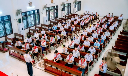 Ngày Thứ Hai - Sa Mạc Huấn Luyện Tuyên Úy Menkisede I - Giáo Phận Hưng Hóa