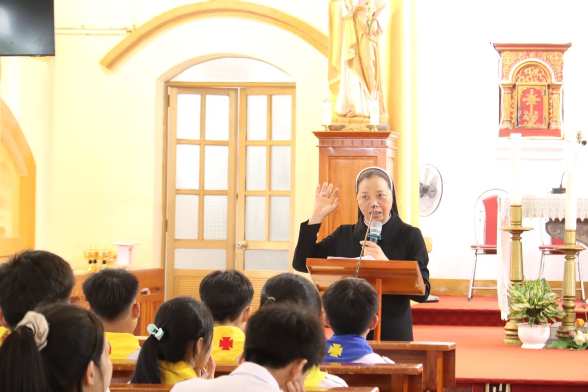 Dì Maria Đỗ Thị Kim Anh chia sẻ tĩnh tâm