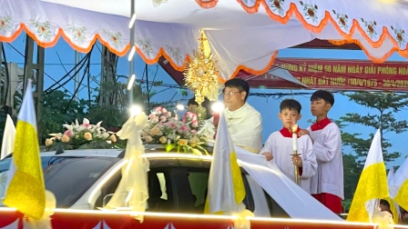 Giáo xứ Vĩnh Thọ: Thánh lễ Mình Máu Chúa Kitô và Cung nghinh Thánh Thể năm 2025