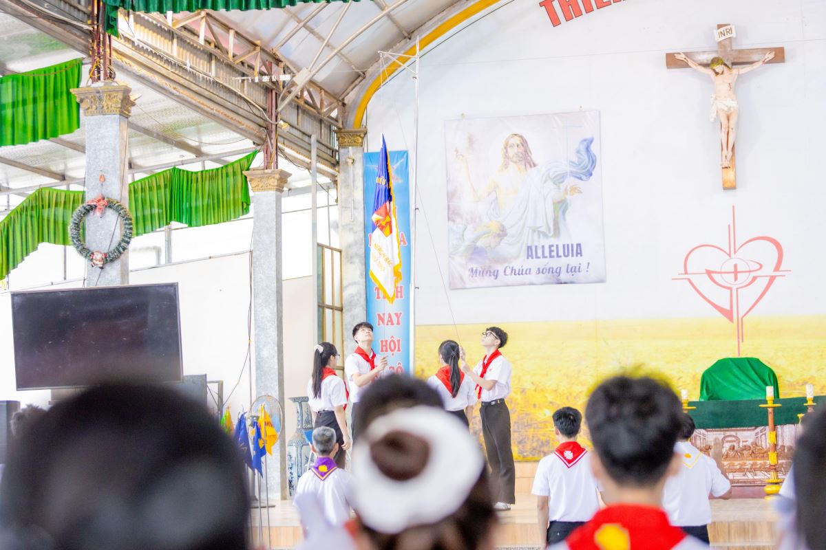 Nghi thức chào cờ khai mạc