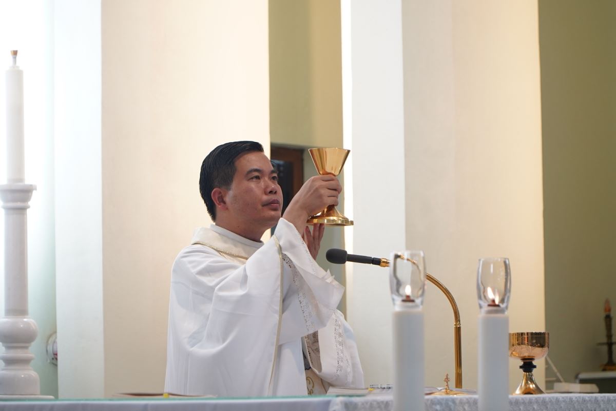 Cha Phêrô Nguyễn Công Lục dâng Thánh lễ tại Chuẩn xứ Minh Xuân