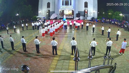 Giáo Xứ Ngô Xá Dâng Hoa Kết Thúc Tháng Kính Thánh Tâm Chúa