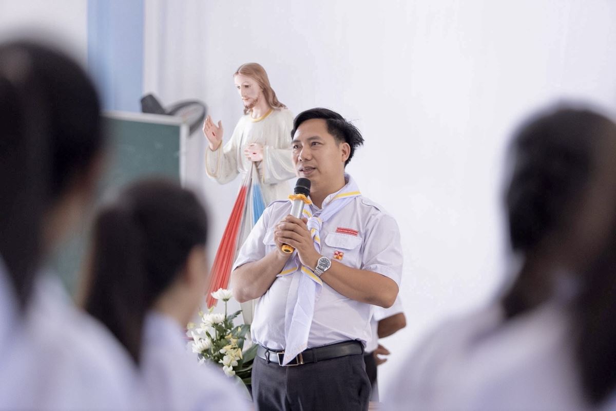 Cha Giuse Hoàng Trọng Tuấn – Sa mạc trưởng phát biểu khai mạc