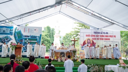 Giáo xứ Vĩnh Quang: Thánh lễ khởi công xây dựng Nhà Mục Vụ