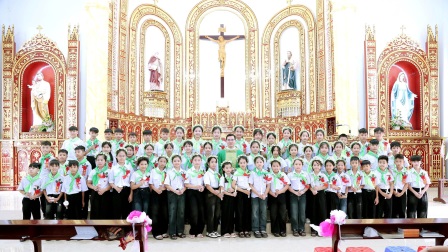 Hồng ân ngày Rước lễ lần đầu tại Giáo xứ Bãi Dòng