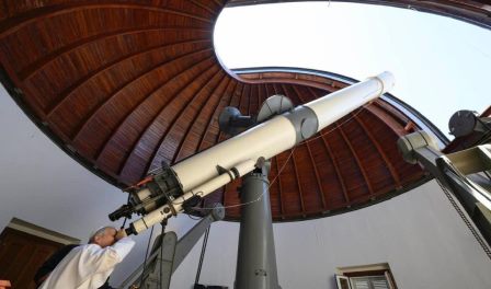 Đức Thánh Cha Lêô thăm Đài thiên văn Vatican nhân 56 năm ngày con người đặt chân lên Mặt trăng