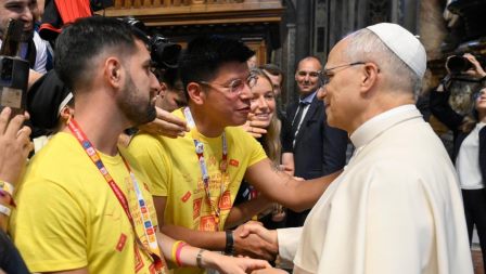 ĐTC Lêô XIV mời gọi dùng internet xây dựng các mạng lưới sự thật, không tìm nhiều người "follow"