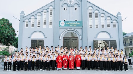 Giáo xứ Vĩnh Thọ: Thánh lễ ban Bí Tích Thêm Sức năm 2025