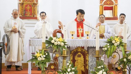 Hội Đồng Giáo Xứ Và Các Thừa Tác Viên Cụm 1 Giáo Hạt Tây Bắc Phú Thọ Hành Hương Năm Thánh Tại Yên Tập