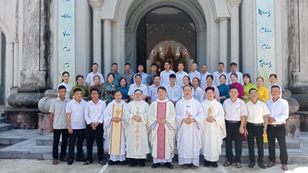 Ca đoàn Liên xứ Yên Bái Hành hương Năm Thánh và kỷ niệm 30 năm thành lập (1995–2025)