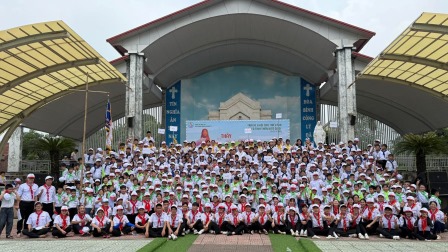 Khép lại Trại Hè, Hội Chợ Thiếu Nhi Thánh Thể 2025 với chủ đề “Thầy bảo gì, các con cứ việc làm theo” tại Giáo xứ Nỗ Lực