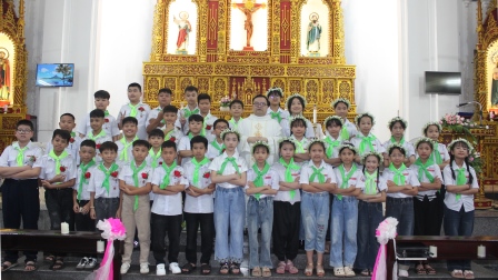 Giáo xứ Yên Bái: 37 em Thiếu nhi Thánh Thể được lãnh nhận Hồng ân Xưng tội Rước lễ lần đầu
