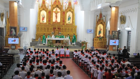 Lễ Sinh Giáo Hạt Yên Bái Hành Hương Năm Thánh tại Nhà Thờ Yên Bái