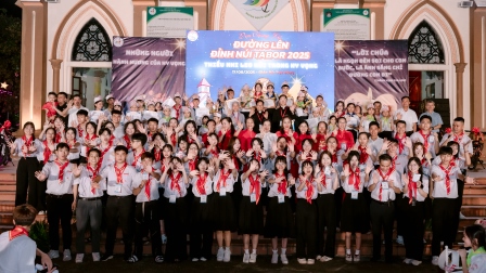 Giáo xứ Trại Vàng: Chung Kết Cuộc Thi Giáo Lý “Đường Lên Đỉnh Núi Tabor – Mùa 2”