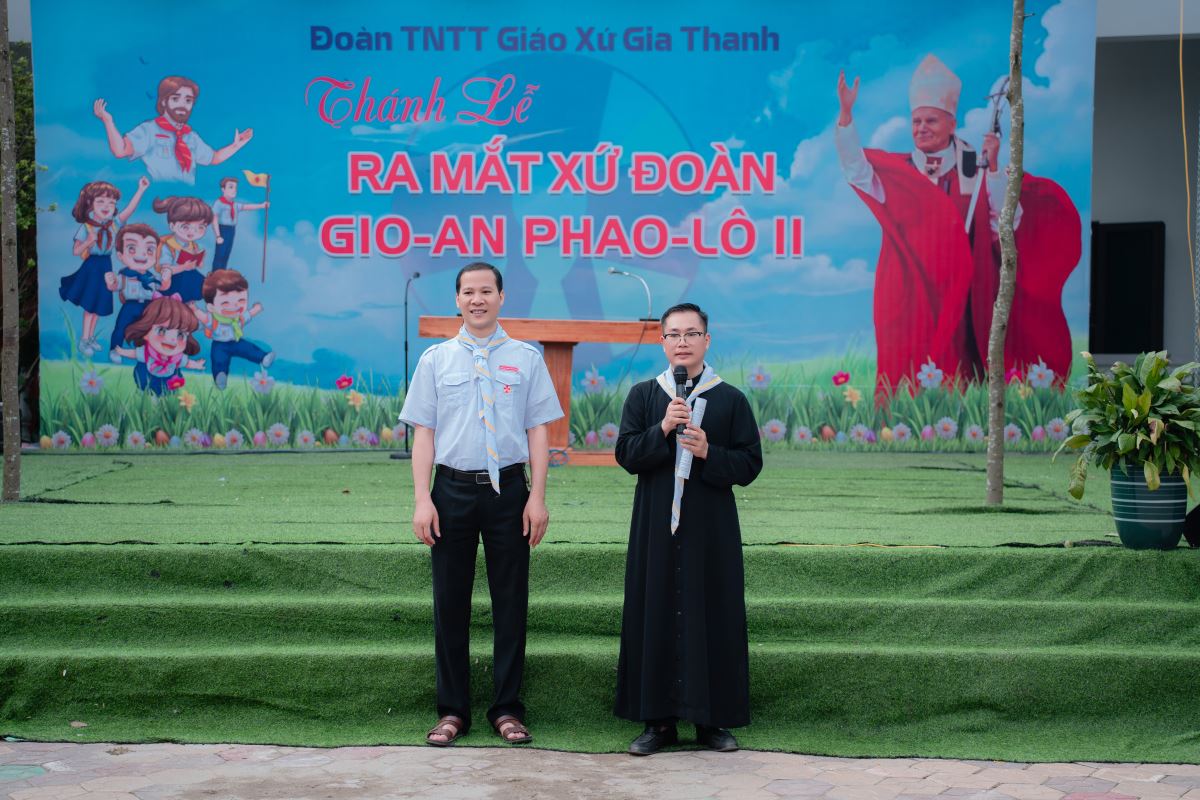 Cha xứ Phêrô Phan Văn Vẻ chia sẻ