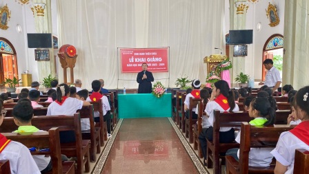 Giáo Xứ Thủy Trạm: Thánh Lễ Tạ Ơn Khai Giảng Năm Học Giáo Lý 2025-2026 Và Vinh Danh Các Em Học Sinh Giỏi Các Cấp