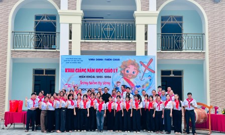 Giáo xứ Hương Tran: Khai Giảng Năm Học Giáo Lý 2025 – 2026