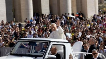 Tiếp Kiến Chung 3/9/2025 - ĐTC Lêô XIV: Chúng ta được tạo dựng để trao ban và đón nhận tình yêu