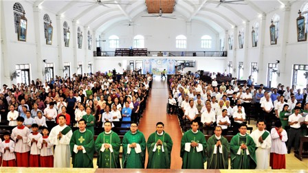 Các Hội Đoàn Trong Giáo Hạt Tây Nam Phú Thọ Hành Hương Năm Thánh 2025 Tại Nhà Thờ Hoàng Xá