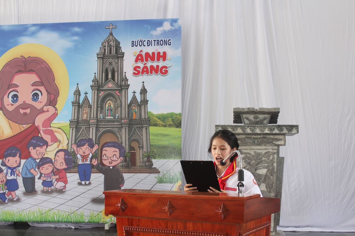 Đại diện Thiếu nhi bày tỏ tâm tình tri ân