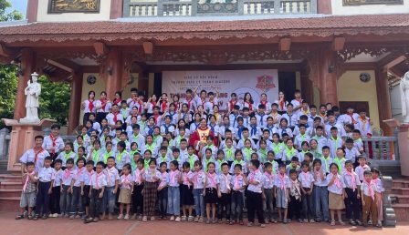 Giáo Xứ Mộc Hoàn: Khai Giảng Năm Học Giáo Lý Và Thi Nghiêm Tập Phong Trào Thiếu Nhi Thánh Thể