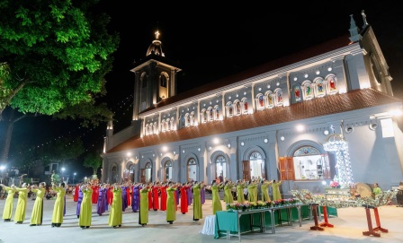 Giáo Xứ Thủy Trạm: Kính Trọng Thể Đức Mẹ Mân Côi