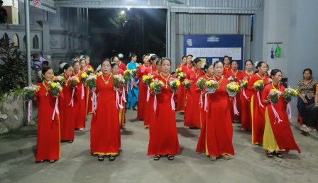 Giáo xứ Lương Sơn Tôn Vinh Đức Maria Trong Tháng Mân Côi