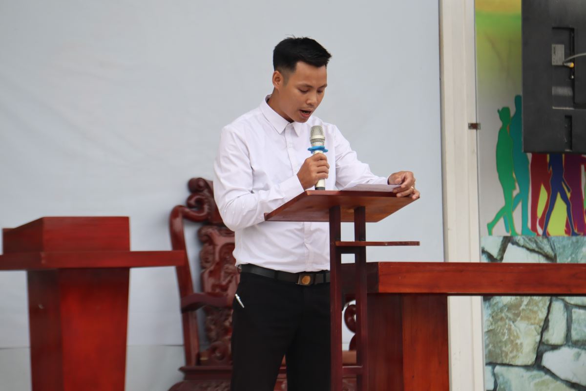 ông Phêrô Nguyễn Tiến Hân, Trưởng Ban Giáo vụ, phổ biến nội quy và thể lệ thi