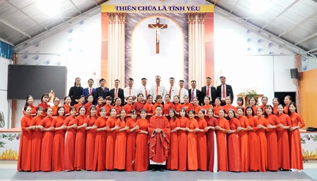 Ca Đoàn Cêcilia Giáo Xứ Phù Lao Mừng Lễ Quan Thầy