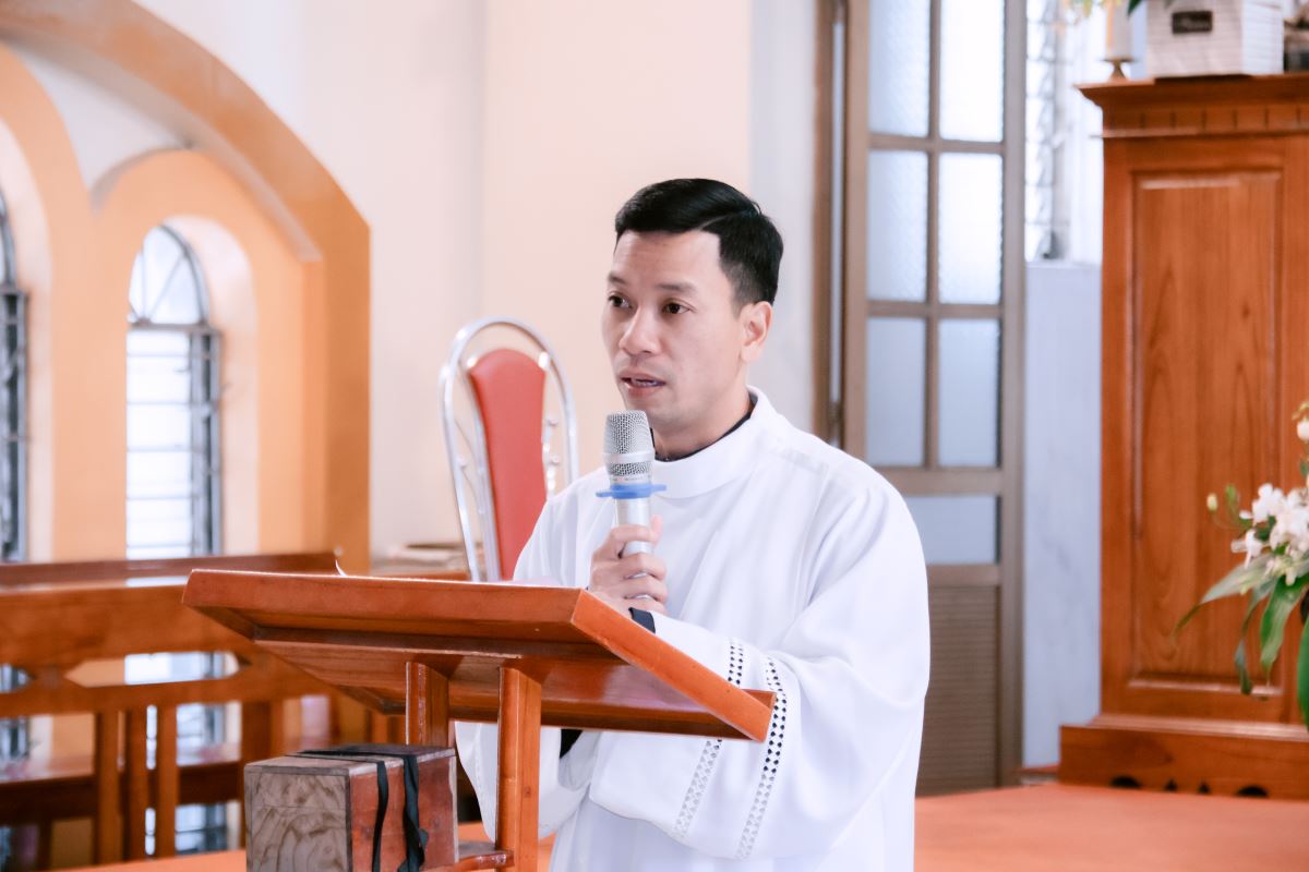 Cha Giuse Vũ Hồng Khanh chia sẻ chuyên đề về Năm Thánh