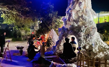 Hang Đá Mùa Vọng – Niềm Vui Bắt Đầu Từ Những Điều Giản Dị