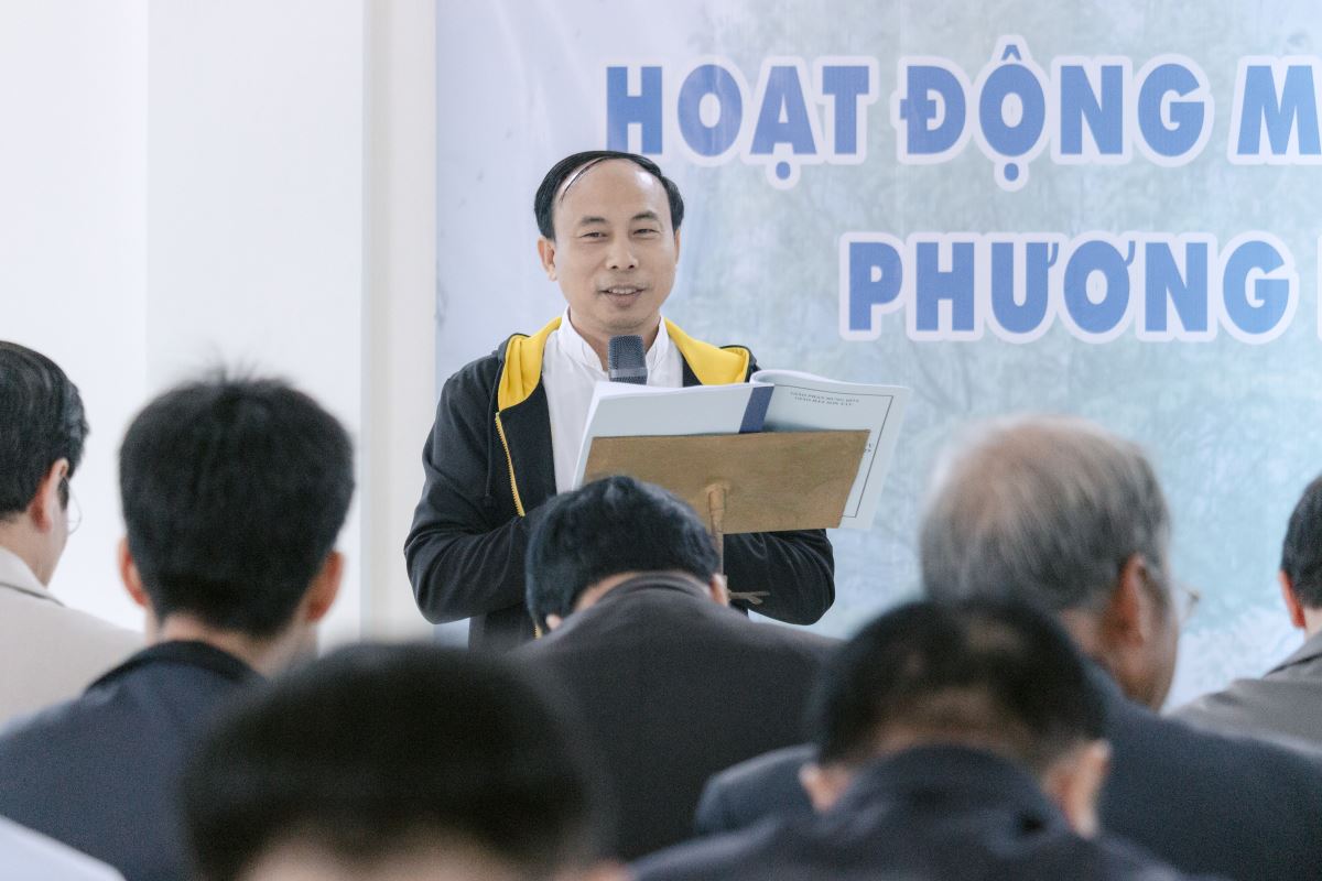 Cha Giuse Nguyễn Văn Mạnh - Phụ trách Ban Thiếu nhi Thánh Thể Giáo hạt