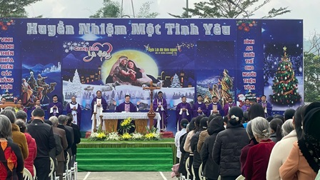 Thánh Lễ Hành Hương Năm Thánh Tại Giáo Hạt Nghĩa Lộ